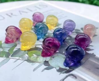 Skull - Fluorite - 1 cm - Micro Collection Hand Carved in China
