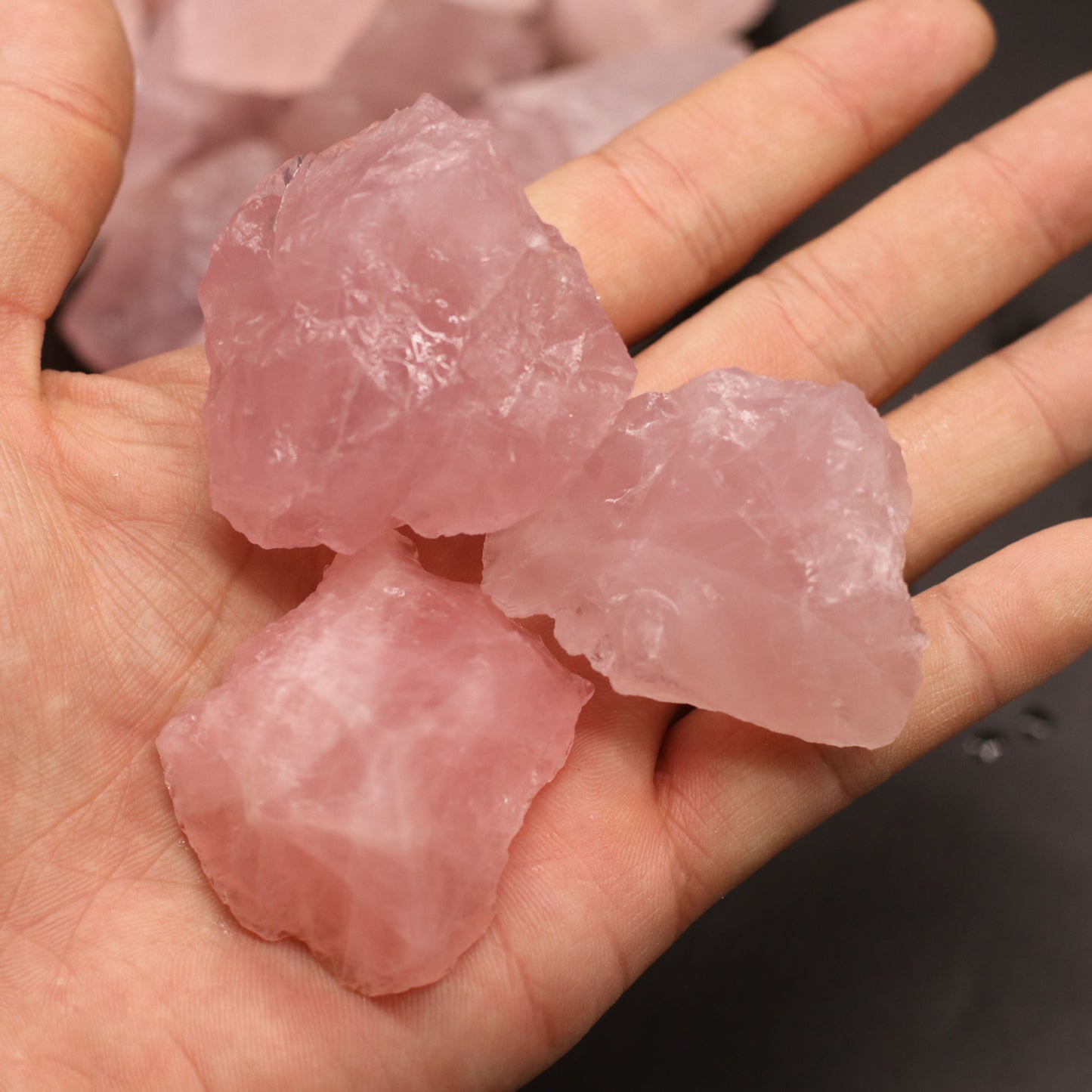 Natural Rough Rose Quartz Raw Stone - 3-5 cm Assorted Sizes - Sold by the kilo - China - tumbling rock
