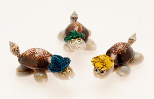 Mini COWRIE SHELL TURTLES with assorted Colored Hats - Philippines - TOP Seller