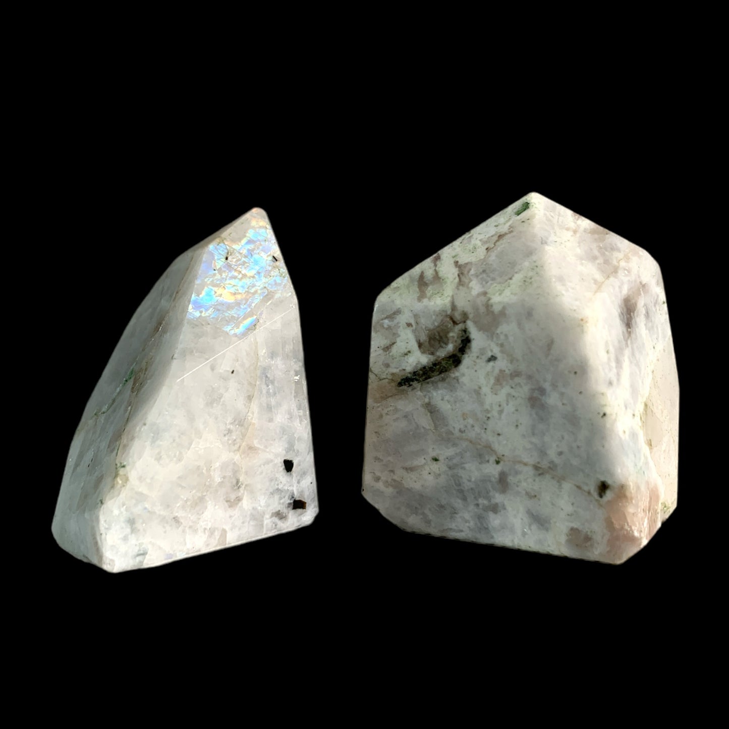 Rainbow Moonstone Polished Natural CHUNKY Points - 40-60mm (12-15pcs par kg) - Prix par gramme