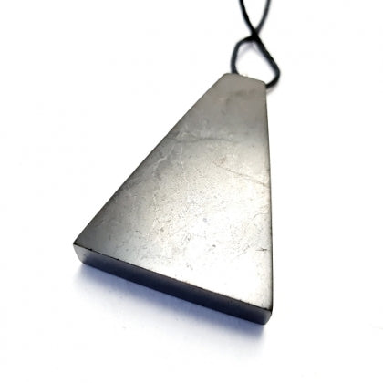 Pendentif trapèze en shungite - NEW1120