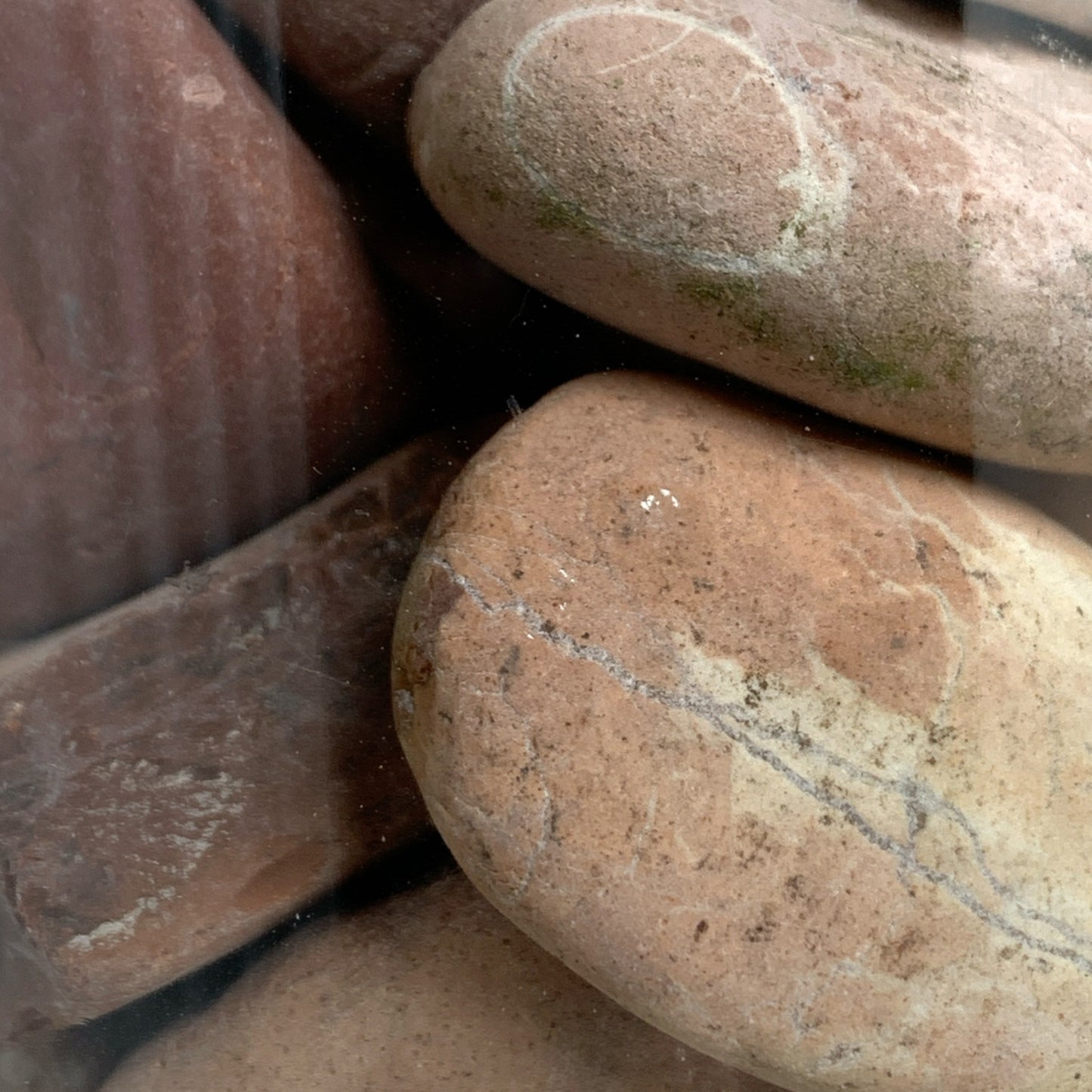 Maroon Pebbles 30-50 MM - Small PB1 JAR