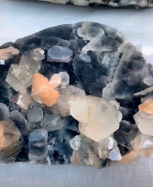 Black Chalcedony With  - CRYSTAL REQUEST - Assorted Sizes - Sold by piece - India - NEW1122