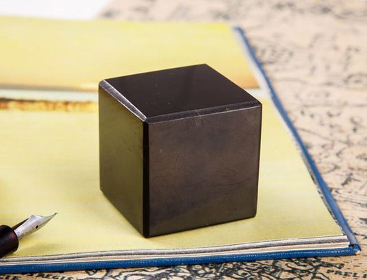 Cube poli en shungite 4x4cm - NEW122