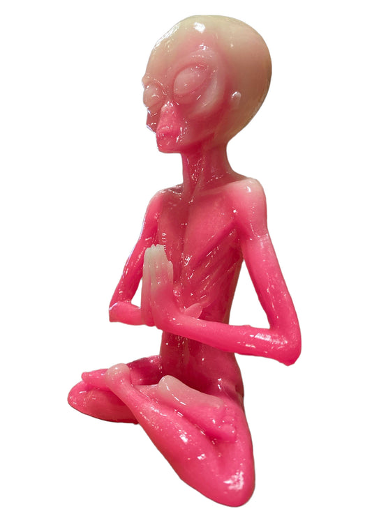 Sitting Yoga Alien - Fuchsia Luminous Resin - 5.75 inches - 15cm - China - NEW1022