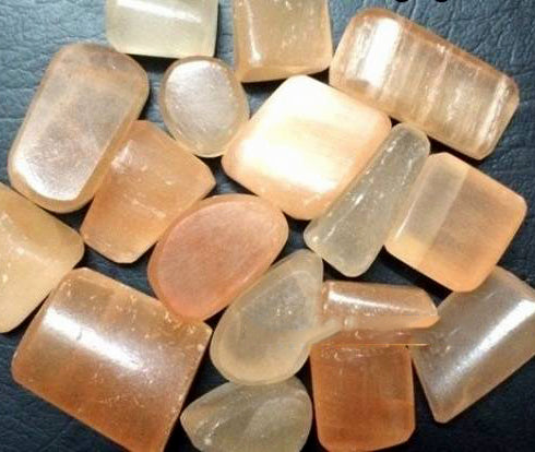 ORANGE SELENITE Tumbled Stones 20 to 30mm - 500 Grams (1.1 LB.) - India