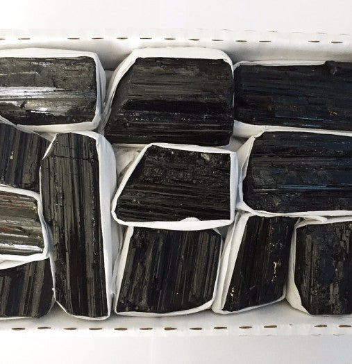 Black Tourmaline Rough Flat Box - Approx. .8 kg & 10-15 pieces per box 18 x 12 cm - BRAZIL - NEW122